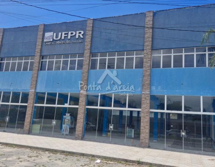 Barracão Comercial em Pontal do SUL com Excelente Estrutura
