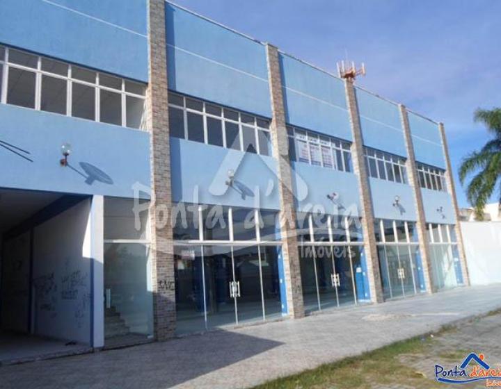 Barracão Comercial em Pontal do SUL com Excelente Estrutura