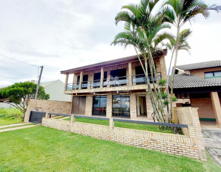 Sobrado Amplo em Atami NORTE