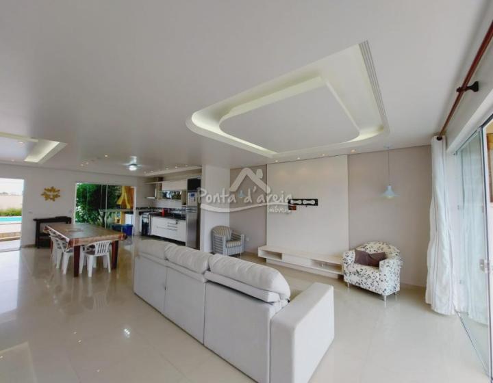 Sobrado Moderno em Atami SUL