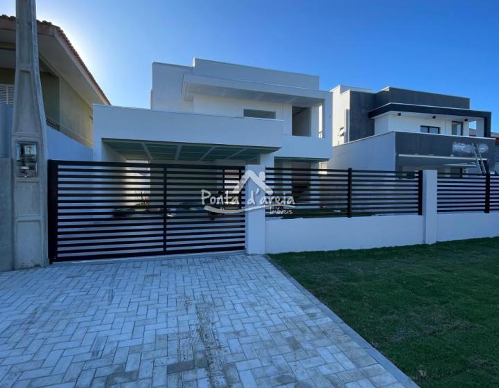 Sobrado Moderno em Pontal do SUL