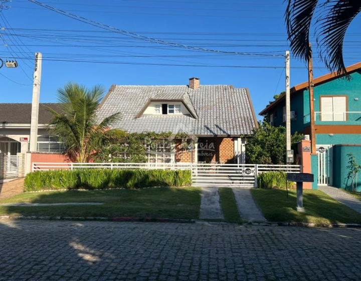 Sobrado em Atami NORTE