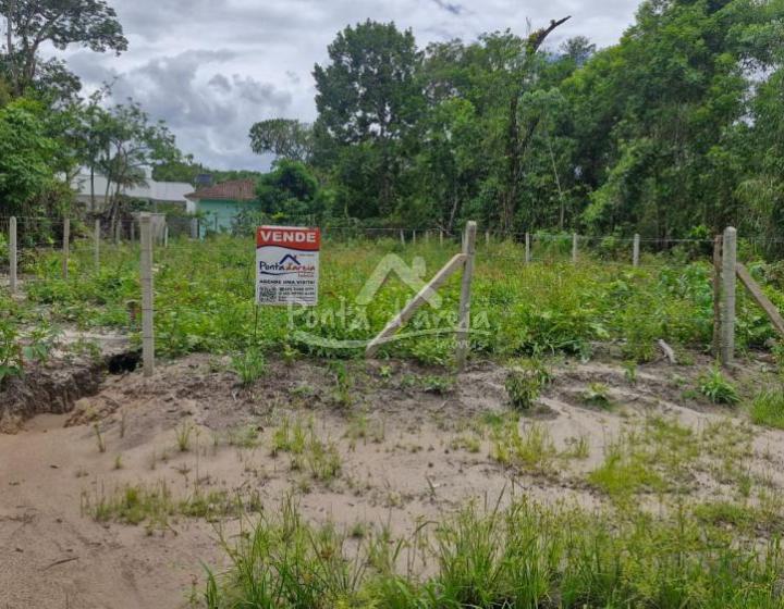 Terreno Amplo para Construção em Pontal do SUL