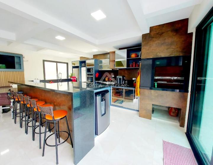 Triplex com Piscina – Atami SUL