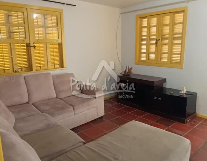 Casa Ampla em Pontal do SUL com Terreno Espaçoso